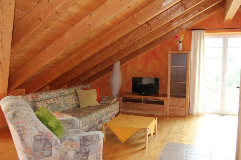 Ferienwohnung Wuehn 타이젠도르프 외부 사진